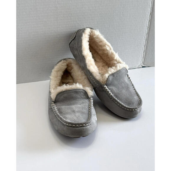 UGG Ansley Women's 8 Light Gray Suede Slippers Water Resistant Slip On Moccasins - Picture 6 of 14
